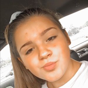 Meet your Posher, Bianca